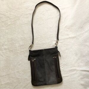 Grey dual shades suede crossbody bag